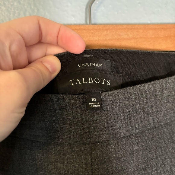 Talbots Women’s Chatham Grey Wool Tapered Cropped Trouser - Picture 3 of 11